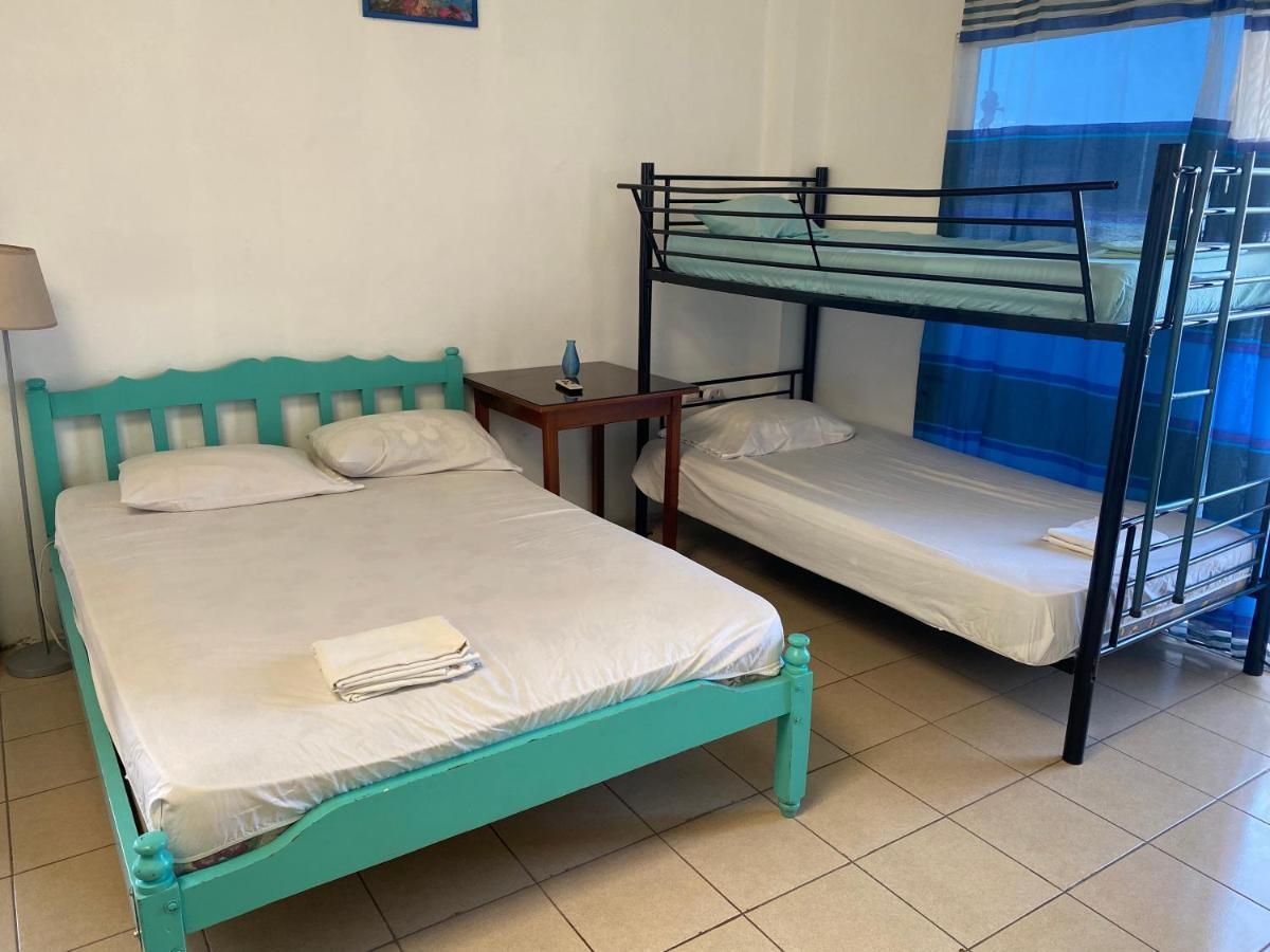 Playa Suites, Cerca Del Malecon Manta Exterior photo